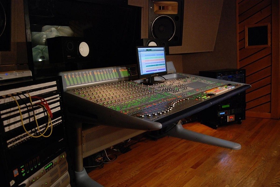 recording_studio_miami_fl_fd6a78ef8764391223436f511a881a31